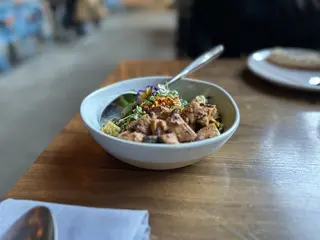 Photo of avocado crunchy rice with chicken shawarma